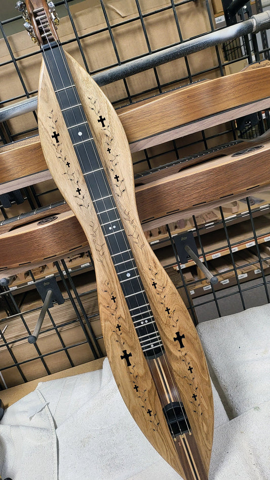 custom sound hole design on a folkcraft custom built dulcimer