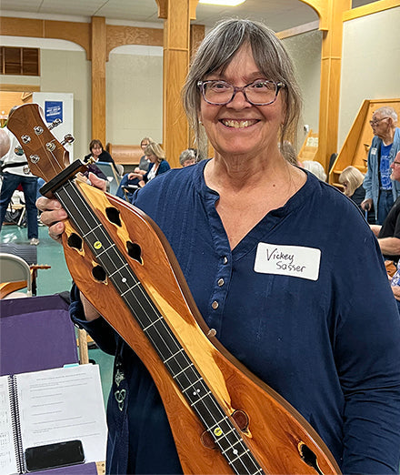 Vickey Sasser - Folkcraft Player
